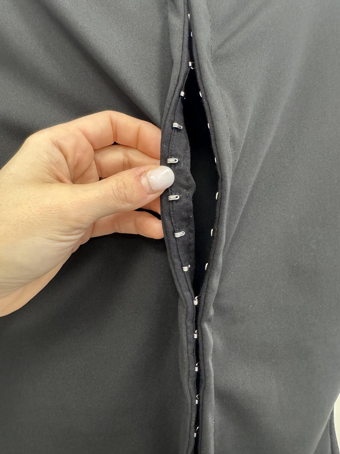 NOVITÀ Abitino collo alla coreana e chiusura con gancetti