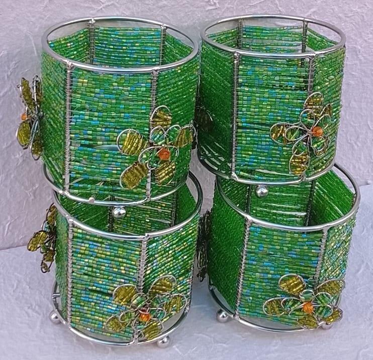 Set 4 Porta Candele "Green & Floral" – Lanterne Artigianali in Filo di Ferro e Perline
