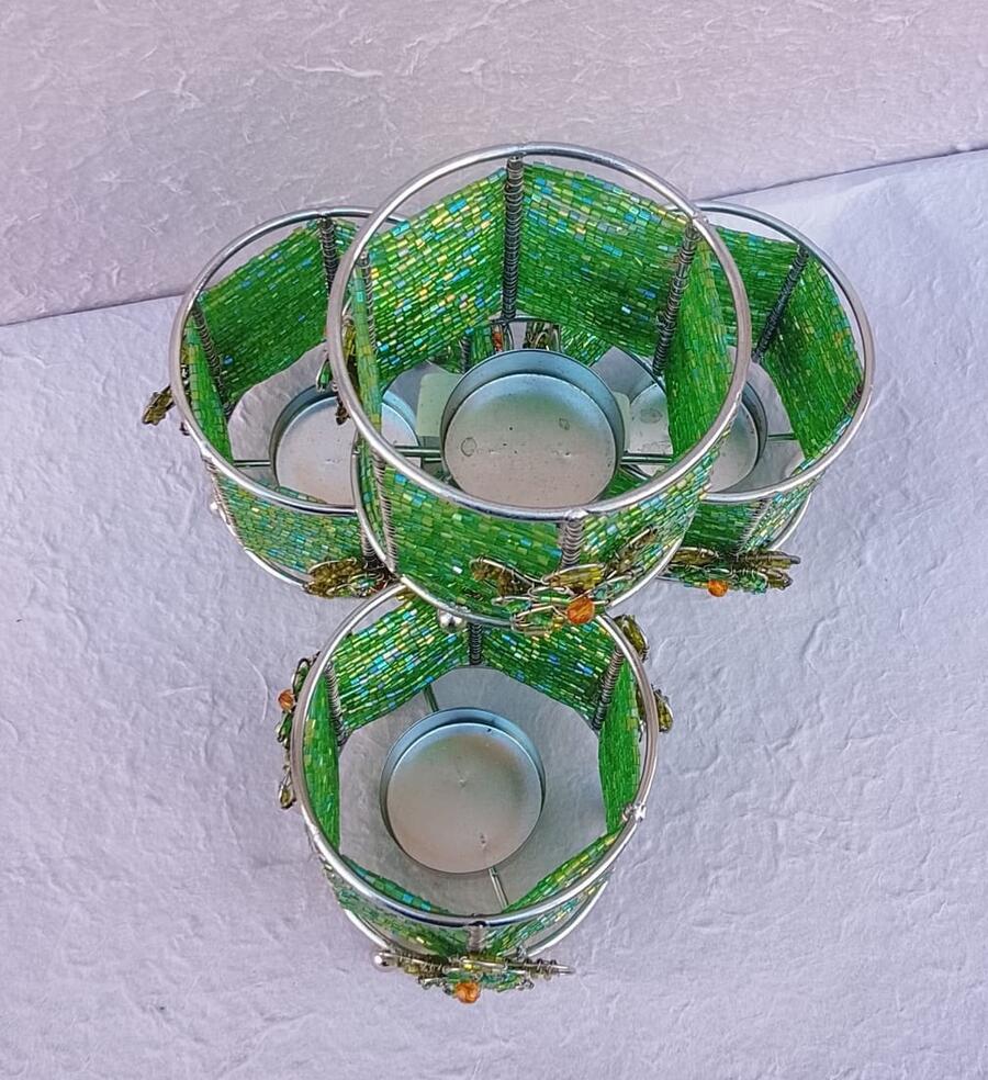 Set 4 Porta Candele "Green & Floral" – Lanterne Artigianali in Filo di Ferro e Perline