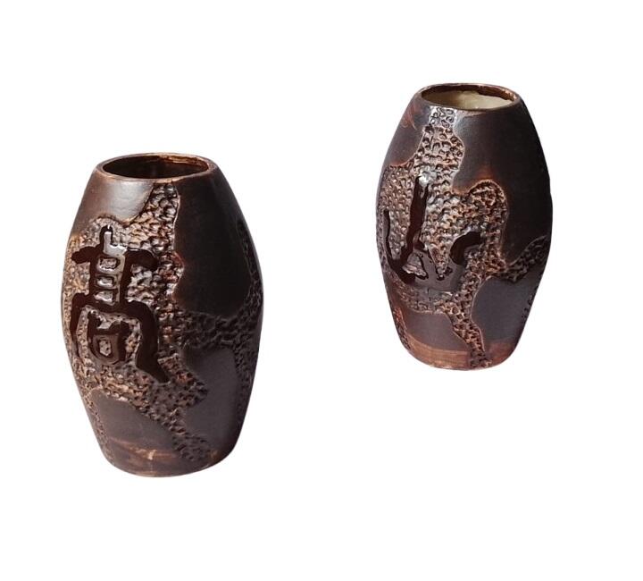 Coppia Vasi Decorativi in Ceramica Orientale - Texture e Ideogrammi Zen