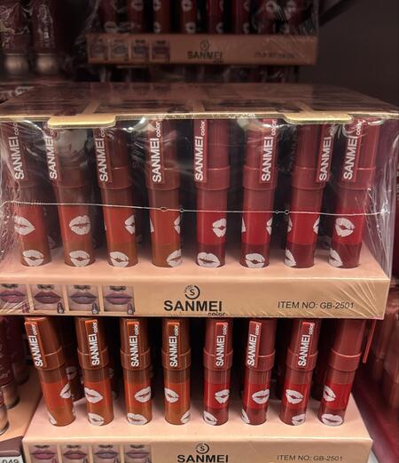 SANMEI COLOR LIPSTICK MATTE
 [Conf.da 48 pezzi]