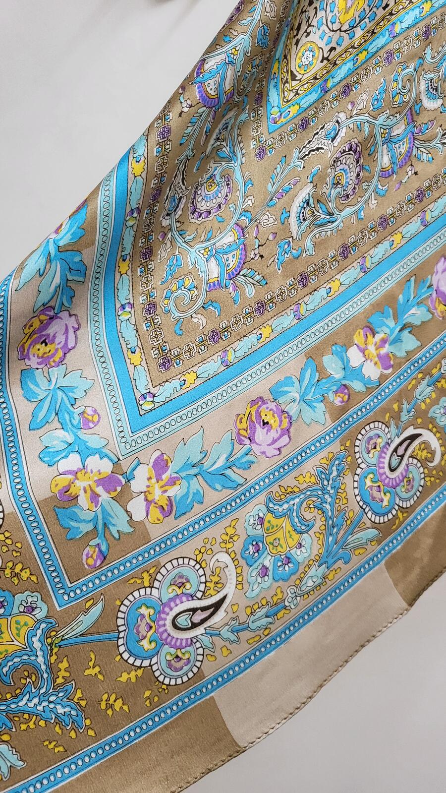 Foulard Paisley