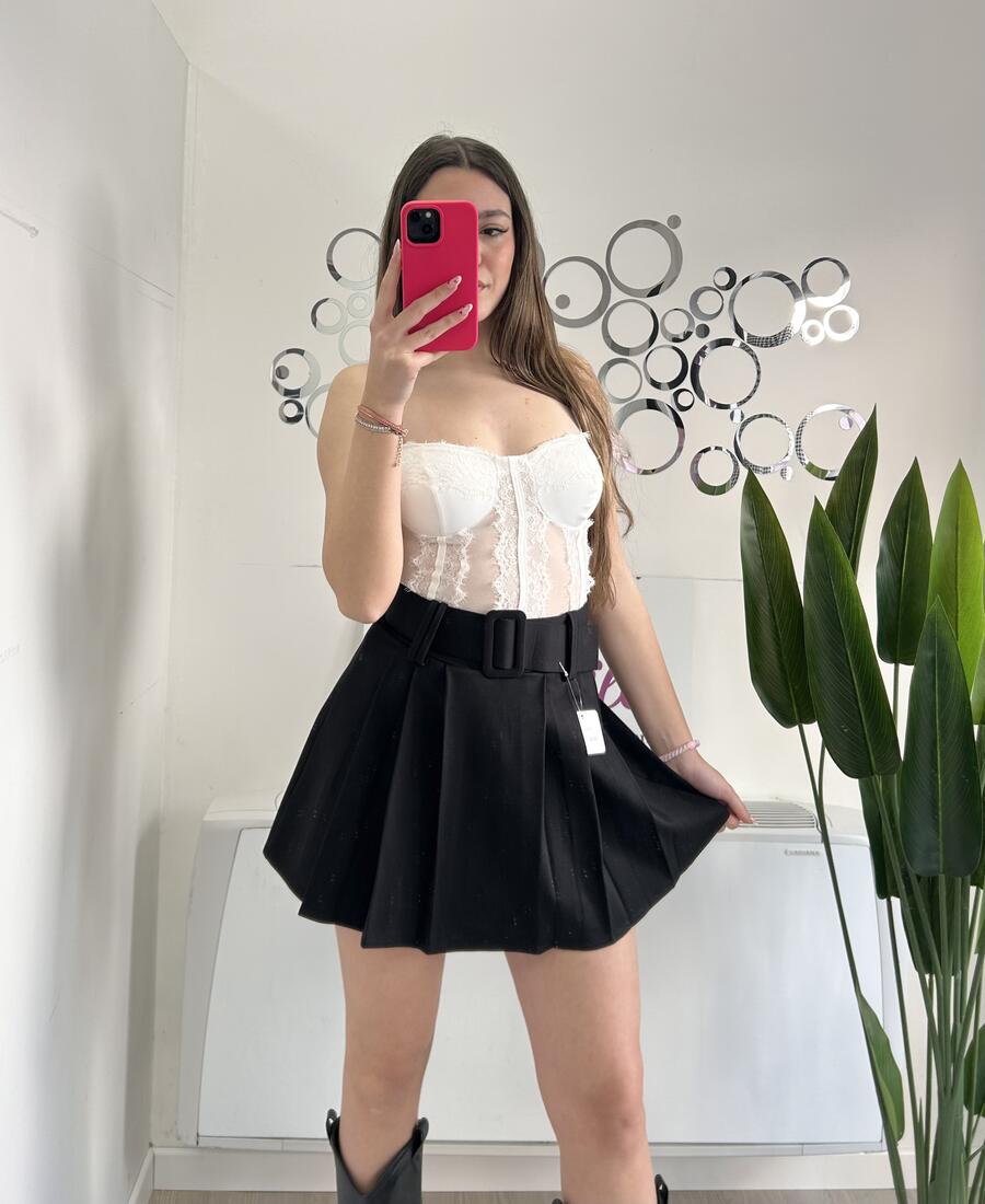 NOVITÀ Top in pizzo tipo corsetto