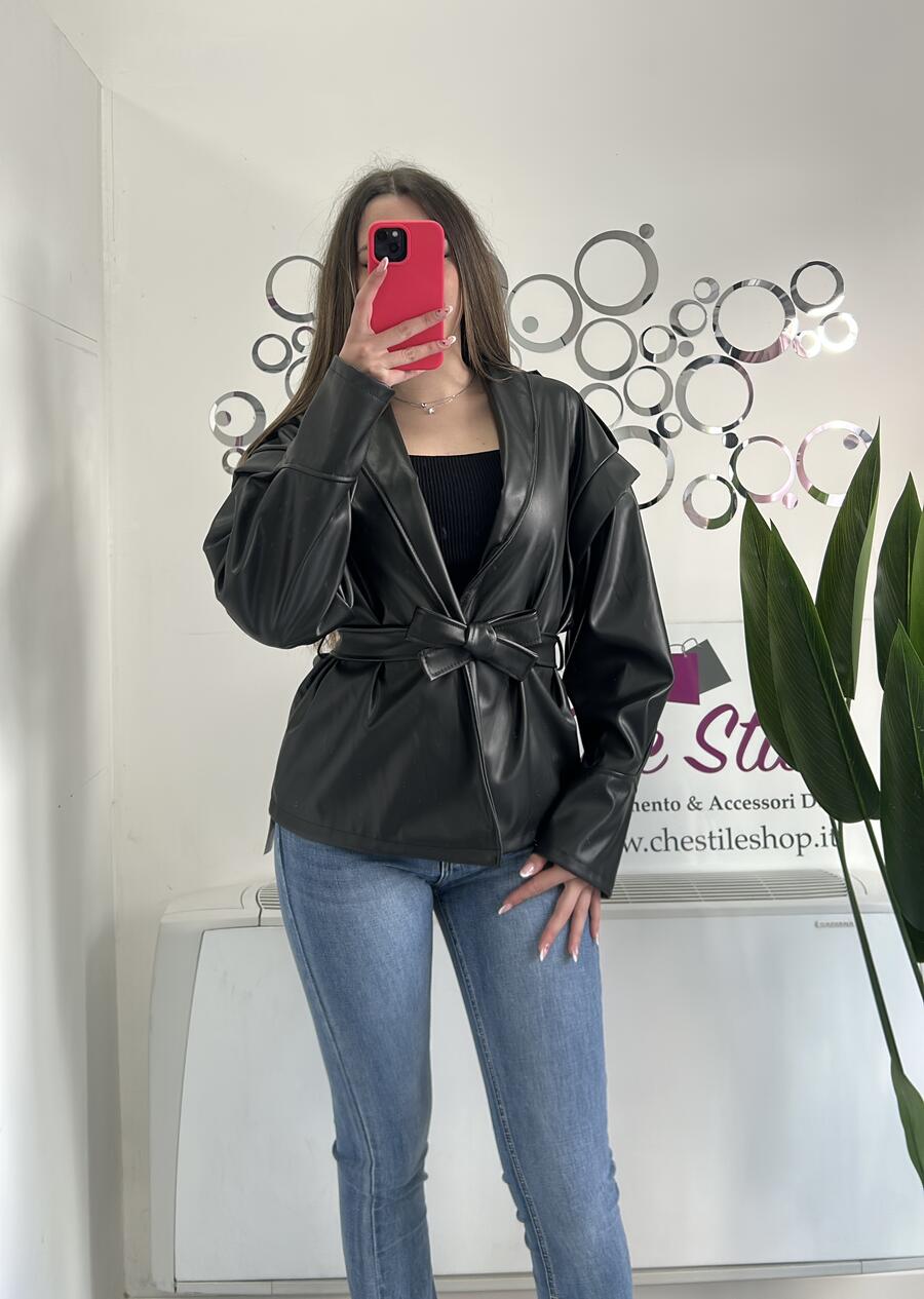NOVITÀ Giacca eco pelle con cintura