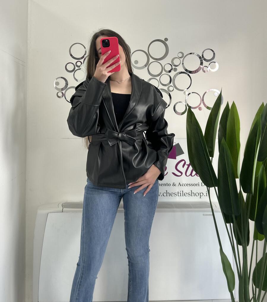NOVITÀ Giacca eco pelle con cintura