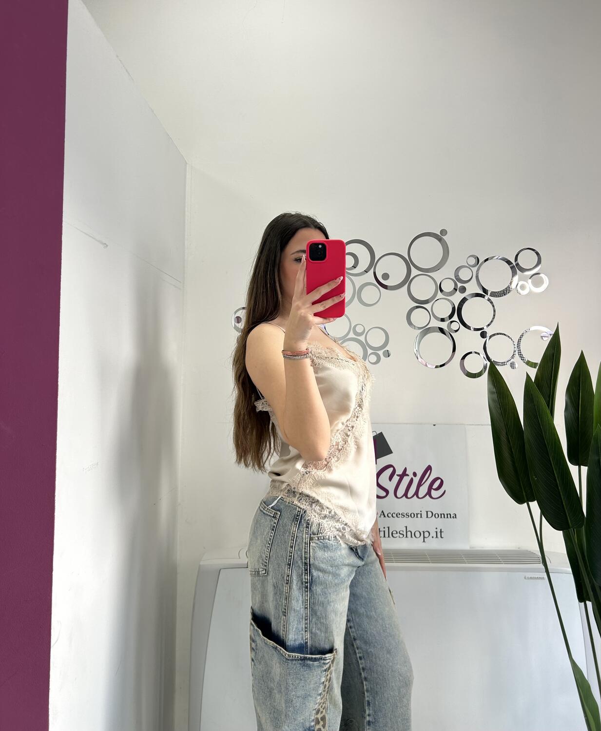 NOVITÀ Canotta asimmetrica in raso con pizzo