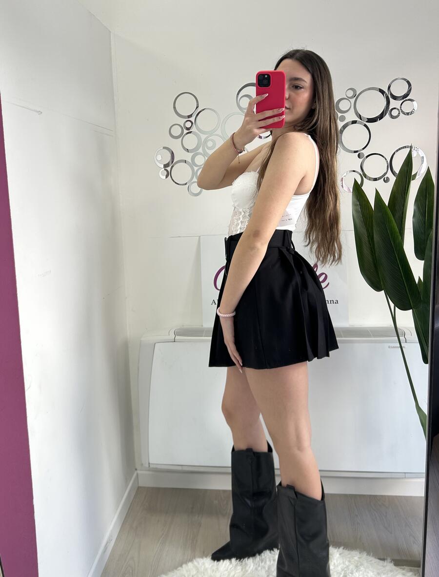 NOVITÀ Gonna a pieghe con cintura