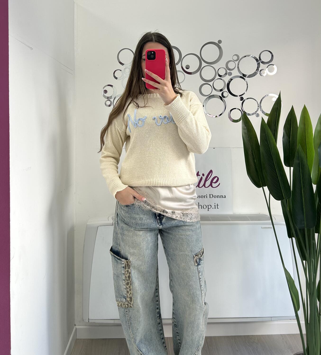 NOVITÀ Jeans baggy con dettagli maculati