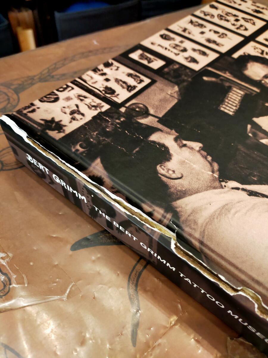 Bert Grimm - The Bert Grimm Tattoo Museum Collection (damaged copy)