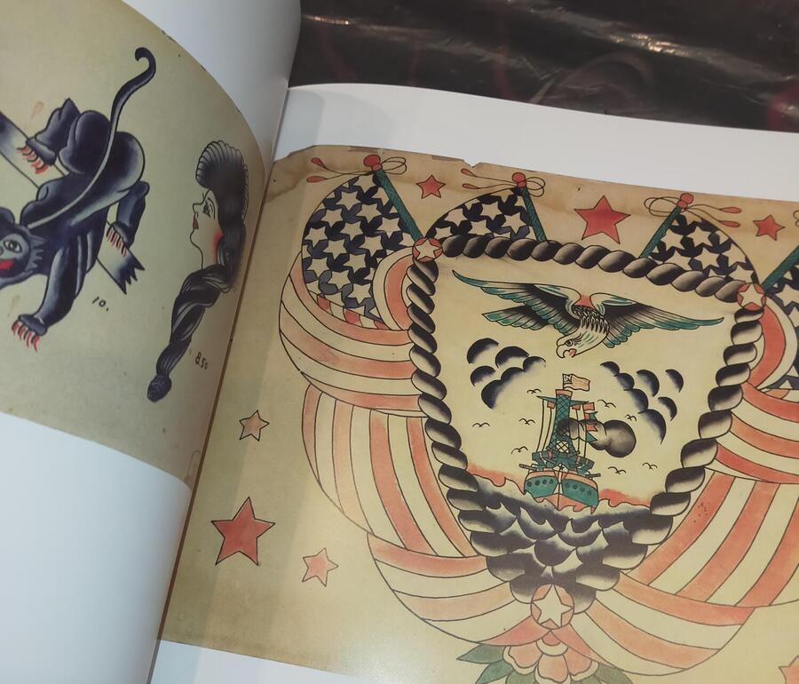 Bert Grimm - The Bert Grimm Tattoo Museum Collection (damaged copy)