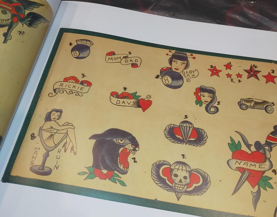 Bert Grimm - The Bert Grimm Tattoo Museum Collection (damaged copy)