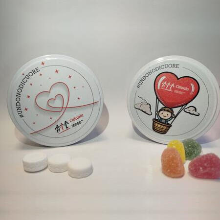 Scatola con caramelle 