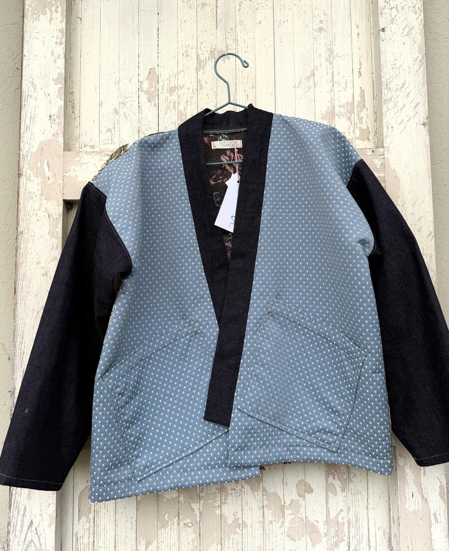 Kimono corto fiori e puntini 