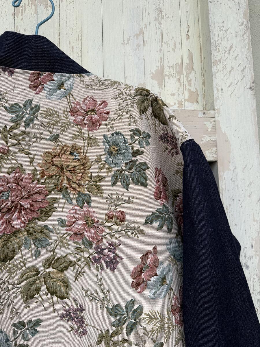 Kimono corto fiori e puntini 