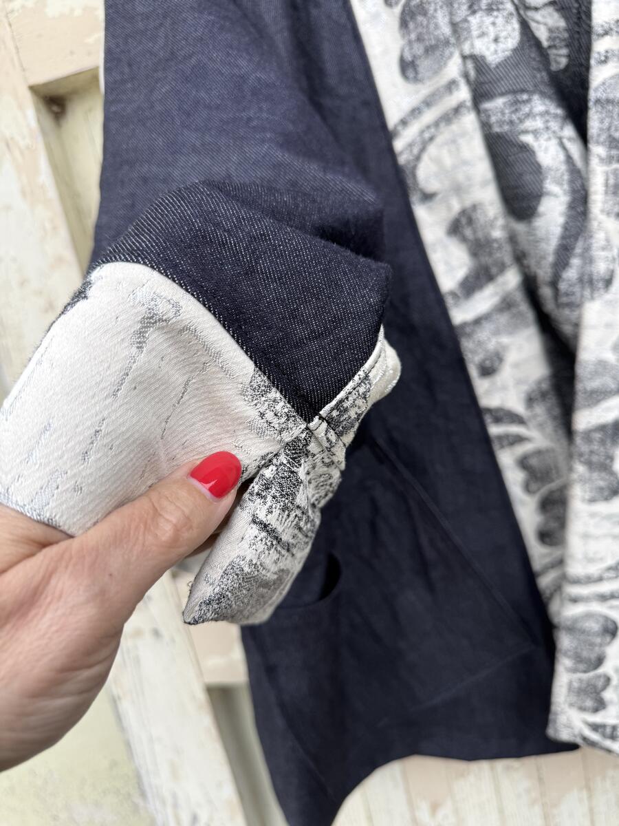 Kimono corto fiori grigi 