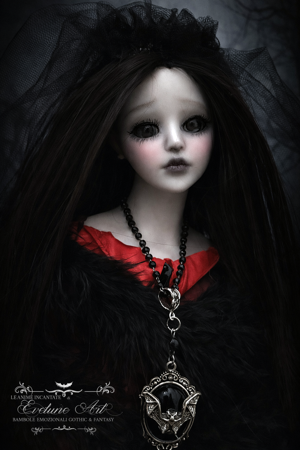 Eirisia Lilith Bambola Goth in porcellana