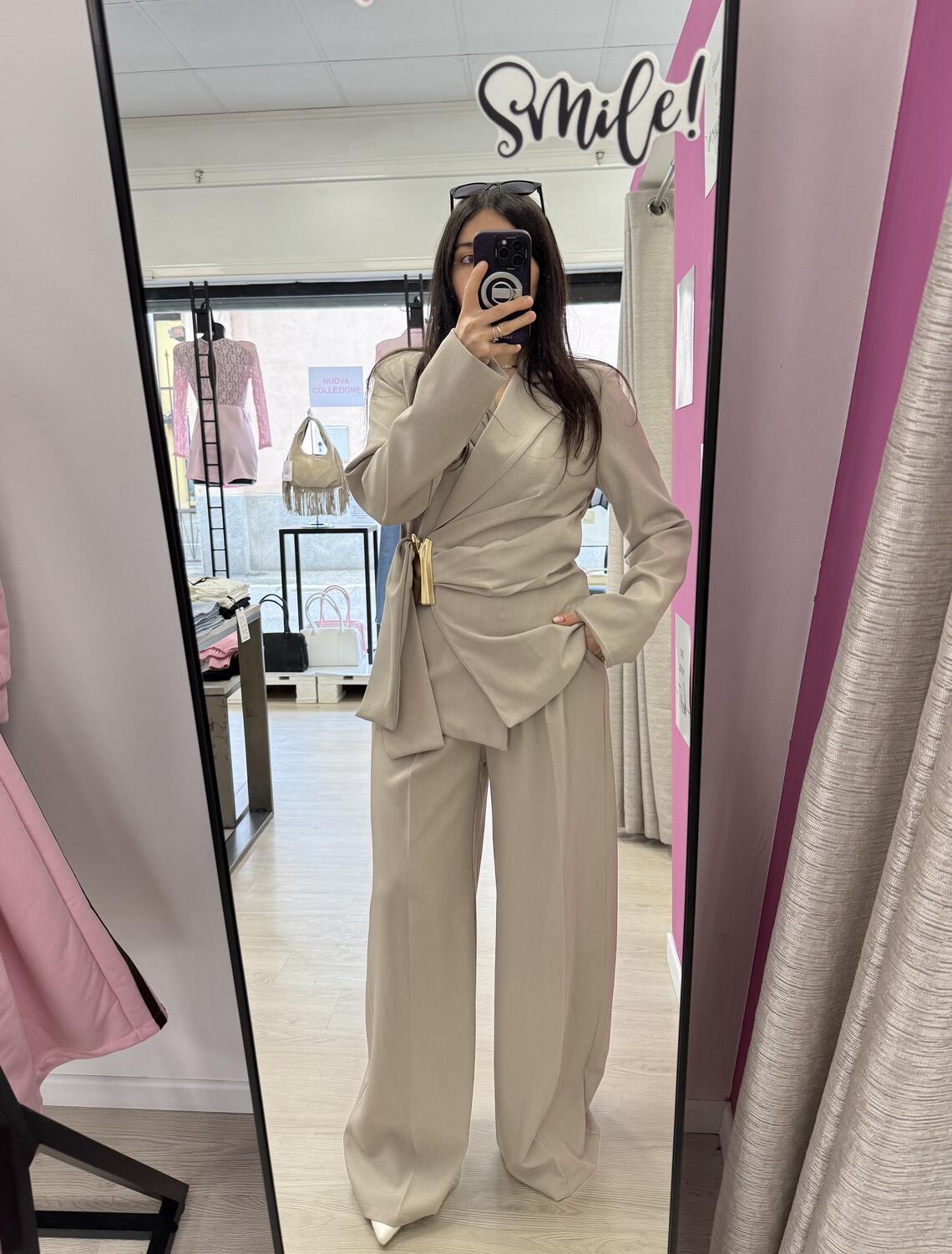 NOVITÀ Completo giacca dettaglio oro & pantalone palazzo