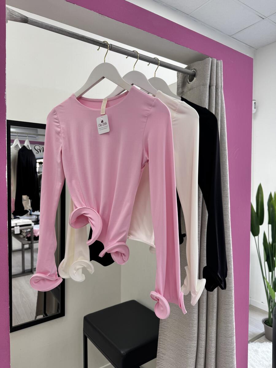 NOVITÀ Maglia in lycra con voulant 