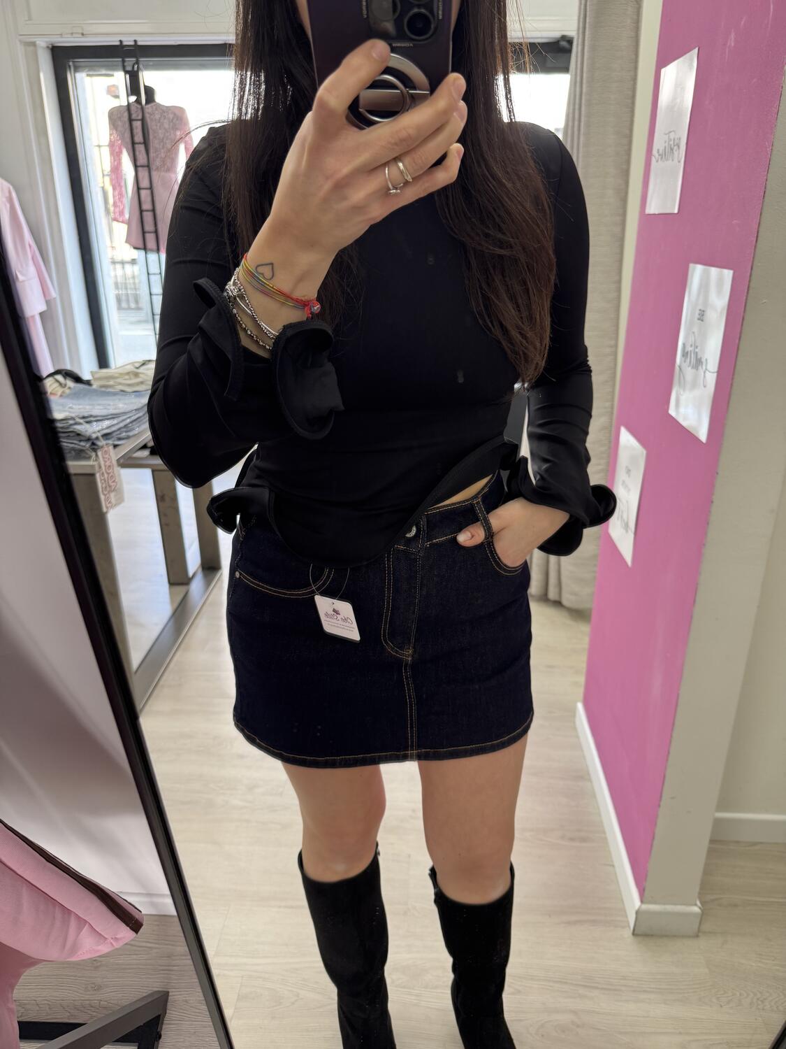 NOVITÀ Maglia in lycra con voulant 