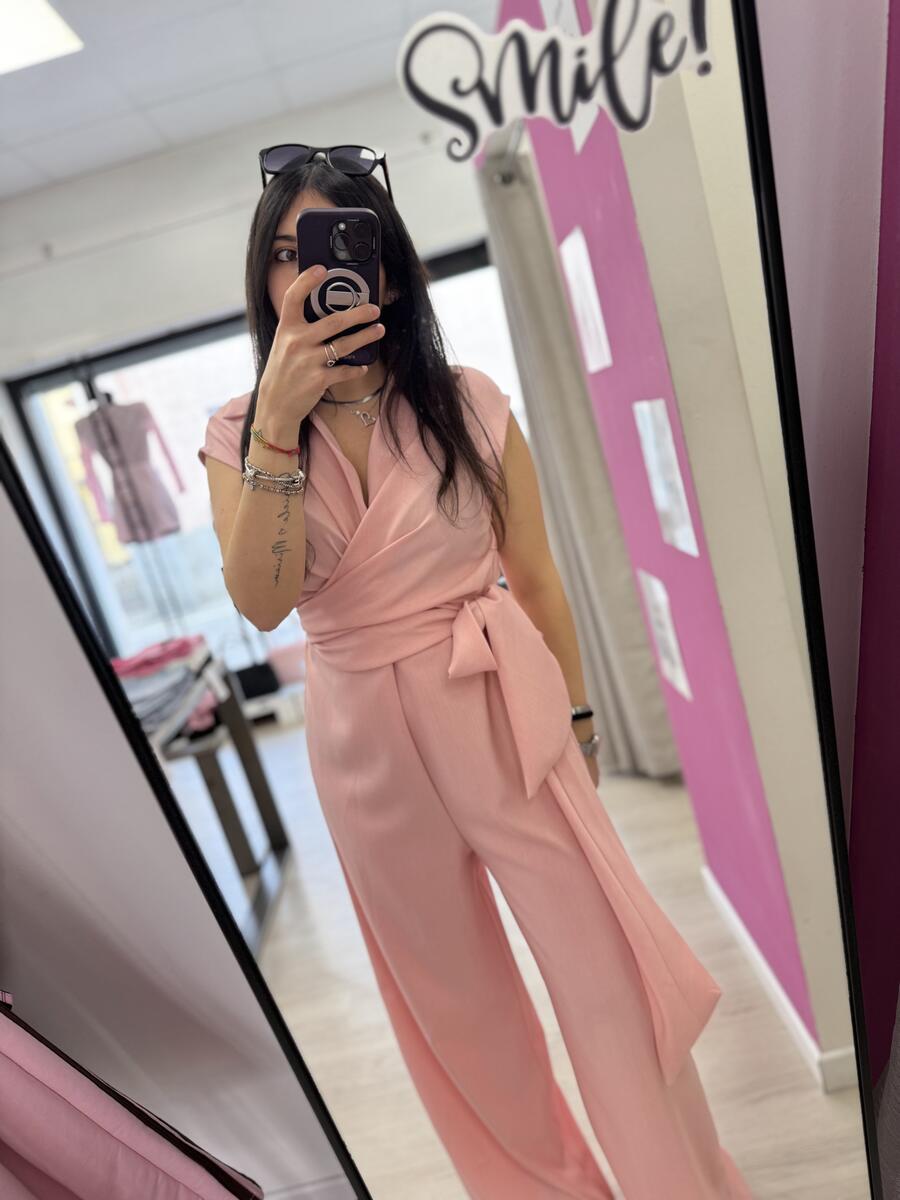 NOVITÀ Jumpsuit smanicata con cintura