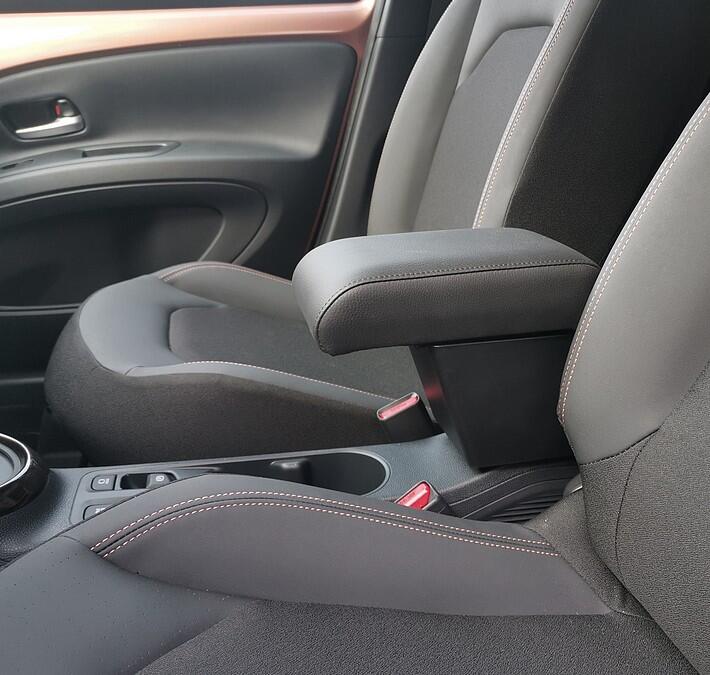 Adjustable armrest with storage for Toyota Aygo X Hybrid (2026>)