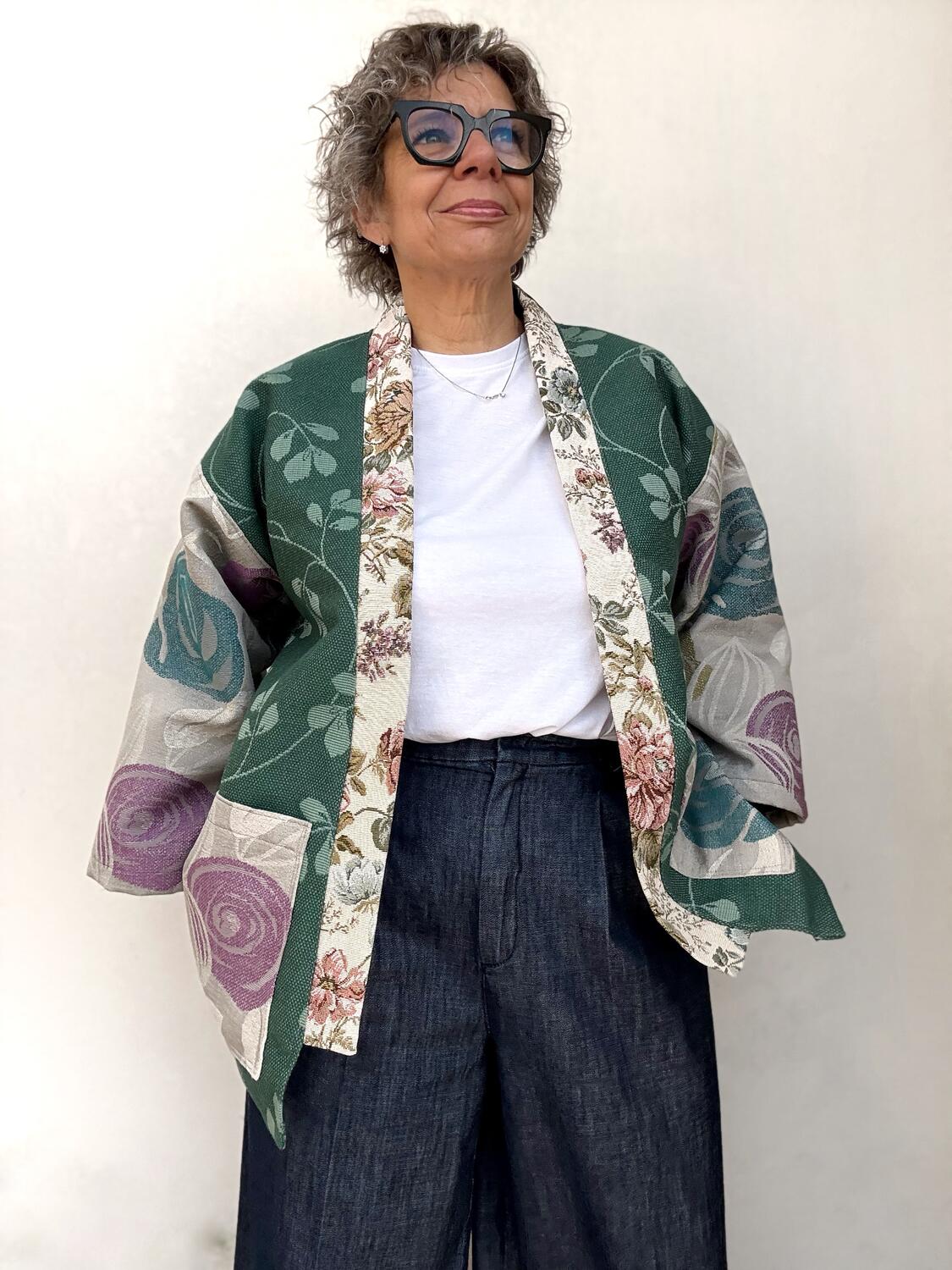 Kimono corto fiori e foglie 