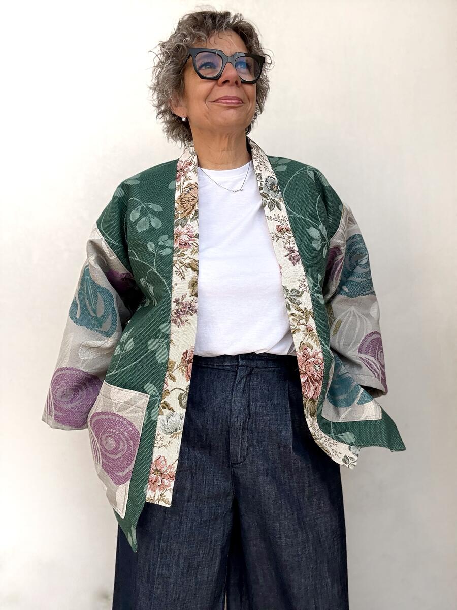 Kimono corto fiori e foglie 