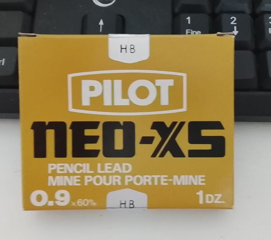 Set 72 Mine Pilot NEO-XS 0.9 HB – Vintage 1973 – Made in Japan – Hi-Polymer (NOS)