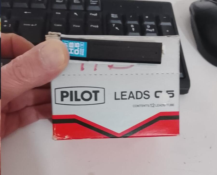 Set 72 Mine Pilot 0.5 HB – Vintage Black Leads Japan – 6 Tubetti Modello C5 – NOS