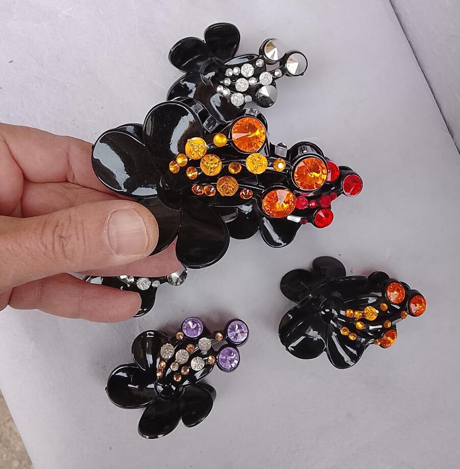 Set 12 Pinze Grandi per Capelli (9,5 cm) Design Floreale con Zirconi Luminosi Assortiti