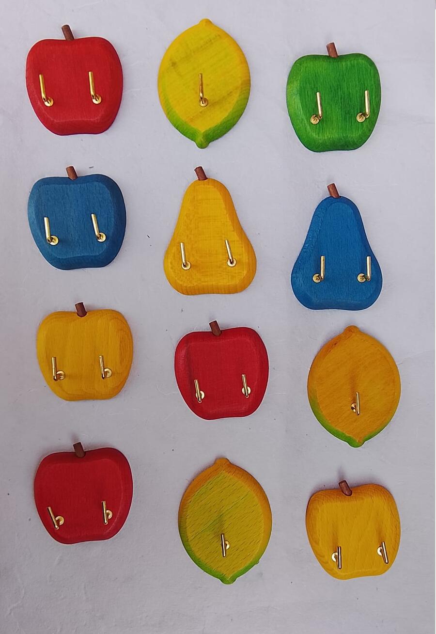 Appendini in Legno Frutta – Mela o Pera, Colori Assortiti 12 pezzi
