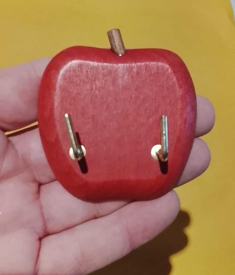 Appendini in Legno Frutta – Mela o Pera, Colori Assortiti 12 pezzi