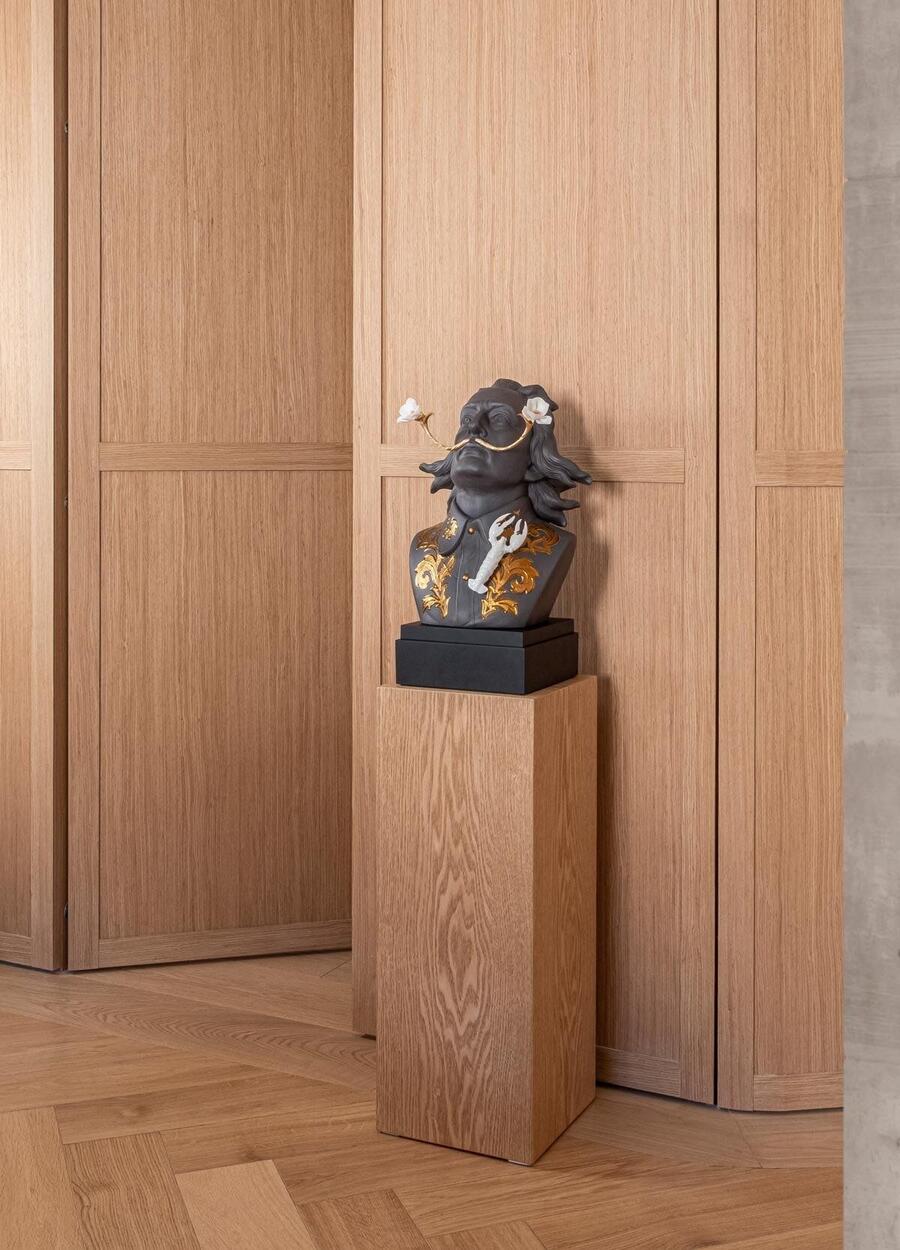 Scultura Lladró “Dalí e il Surrealismo” in Porcellana – Edizione Limitata 250 pz