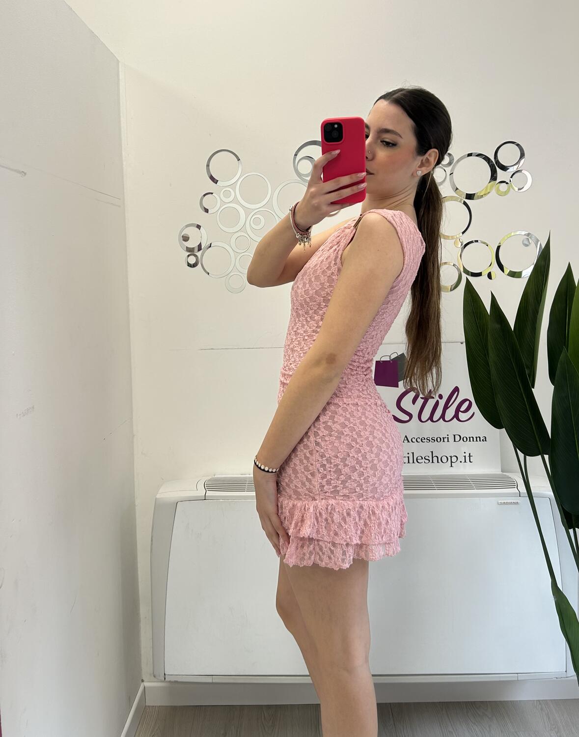 NOVITÀ Abitino in pizzo dettaglio dorato