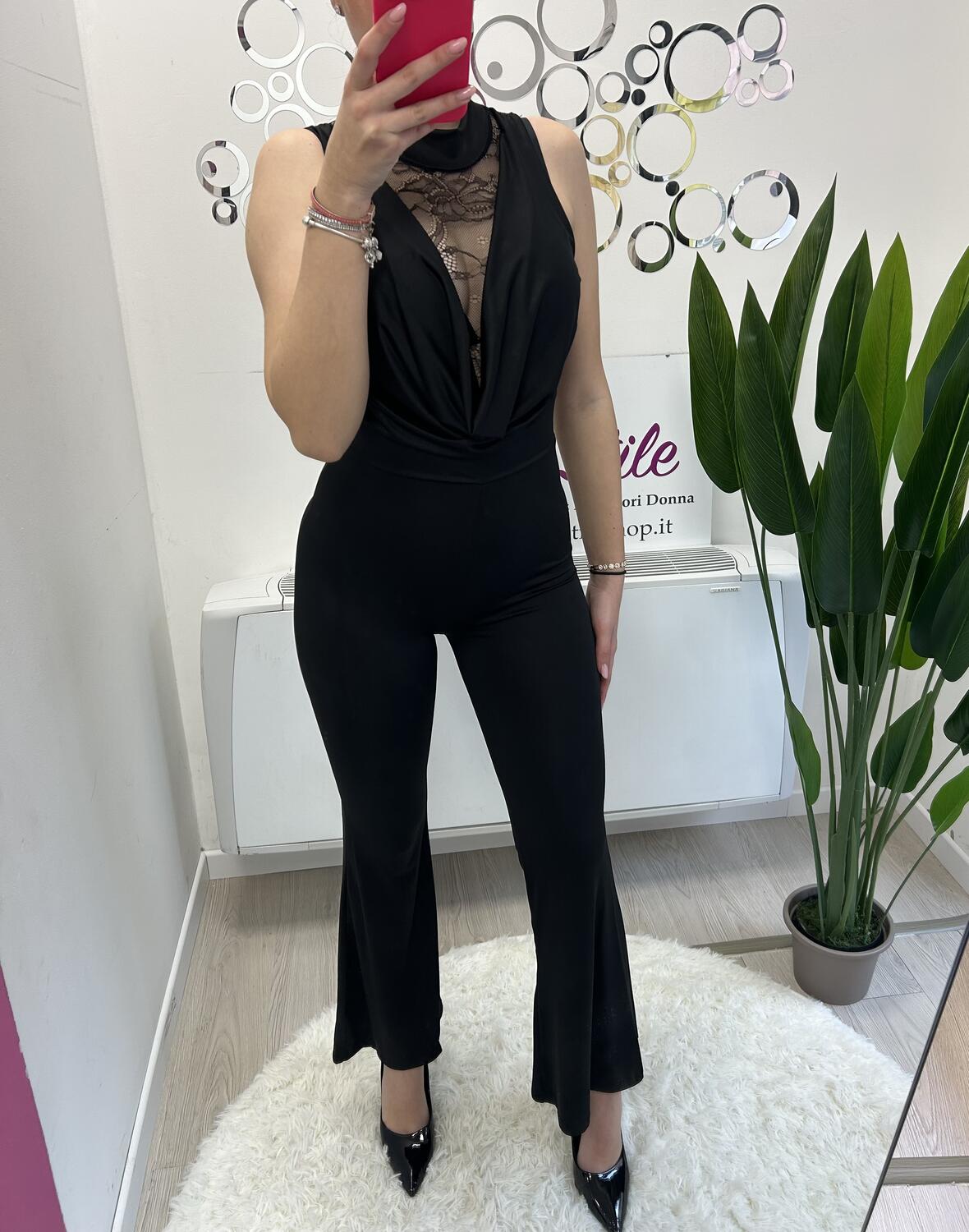 NOVITÀ Jumpsuit a zampa con pizzo 