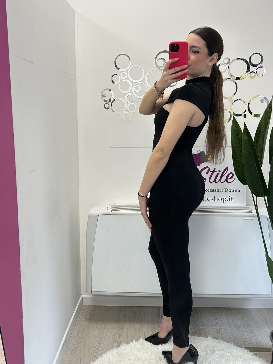 NOVITÀ Jumpsuit cut out sulle spalle