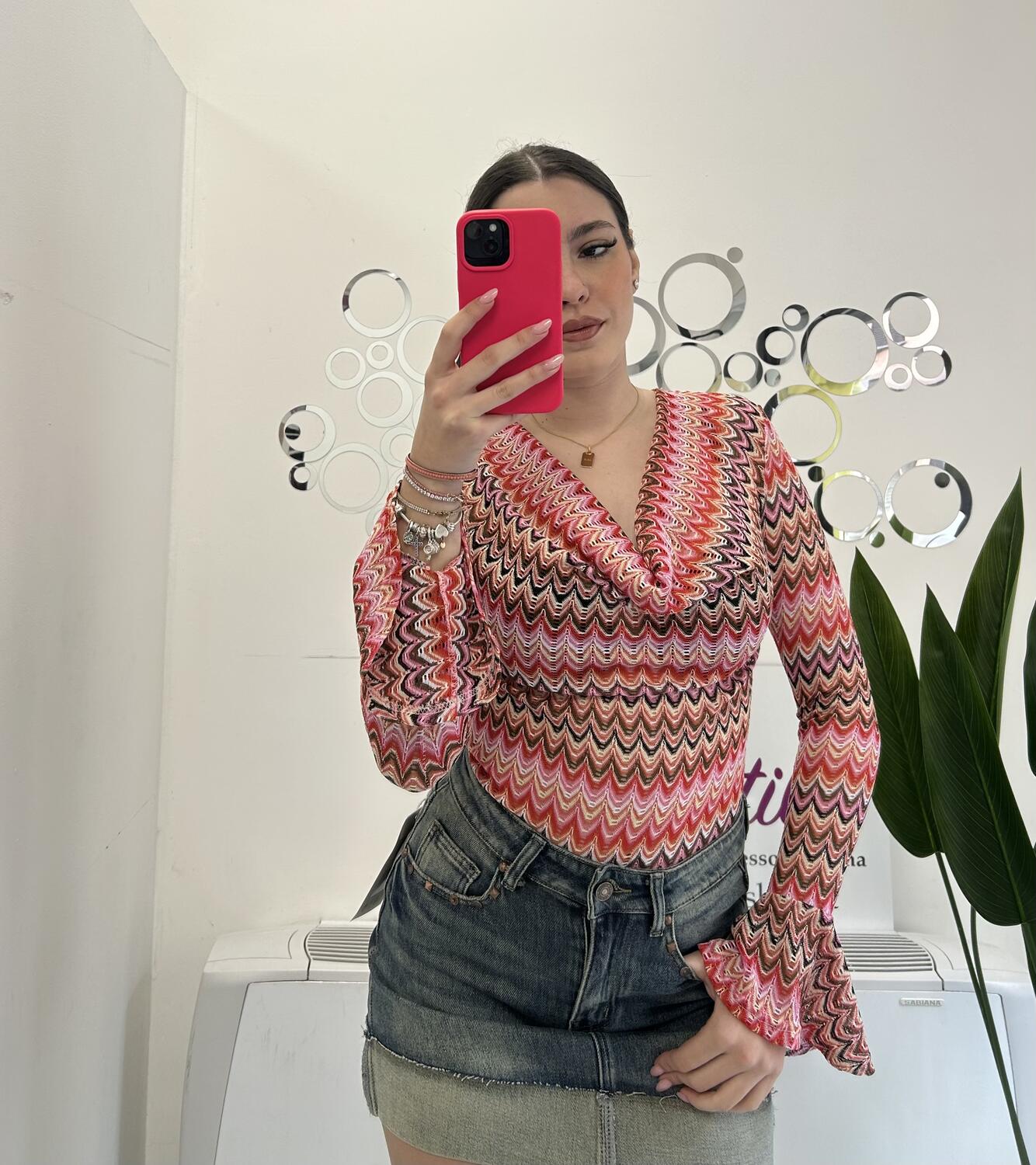 NOVITÀ Maglia zig zag manica a campana