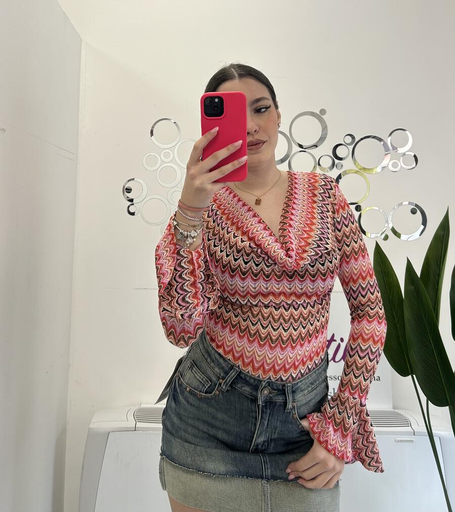 NOVITÀ Maglia zig zag manica a campana
