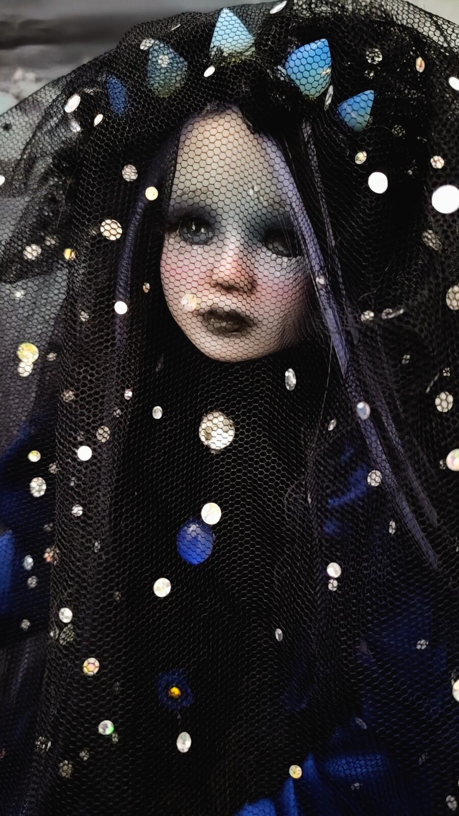 Siria Bambola Dark Goth in porcellana