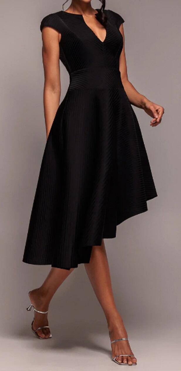 0976 Abito asimmetrico a bambolina in tessuto popeline rasato