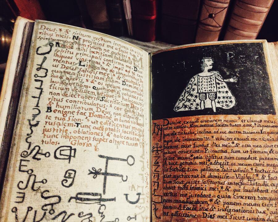 CLAVICULA SALOMONIS - Manuscript in 3 books - Clavicula Solomonis and Heptameron