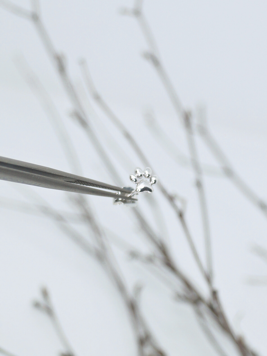 Soffice Paw Mini Earrings