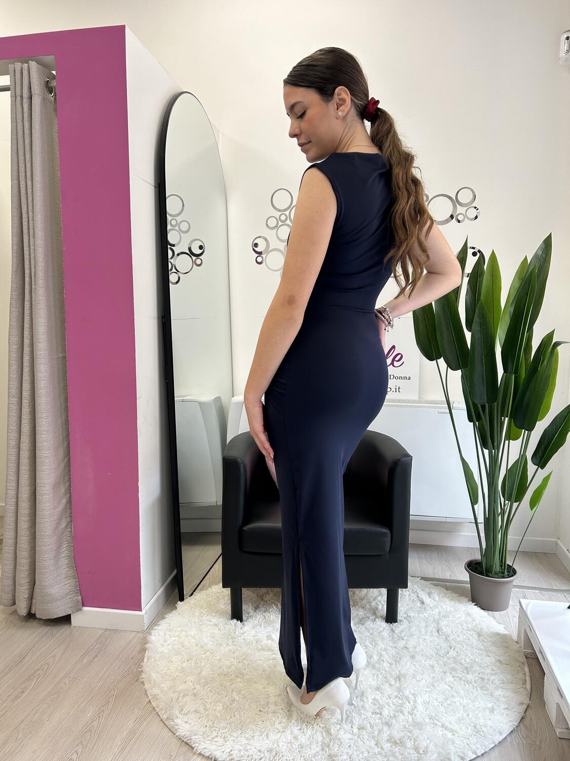 NOVITÀ Abito lungo dettagli dorati