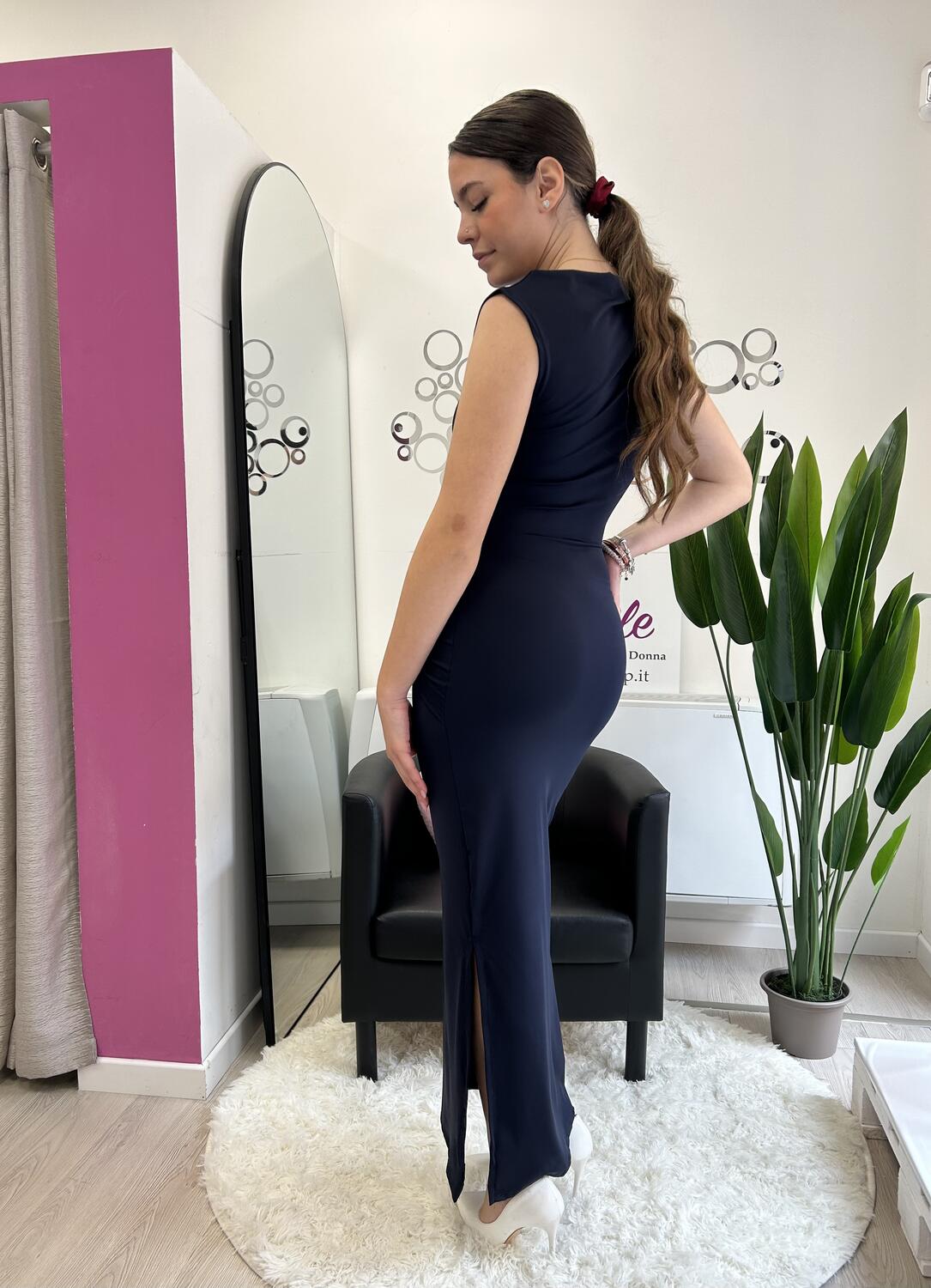 NOVITÀ Abito lungo dettagli dorati