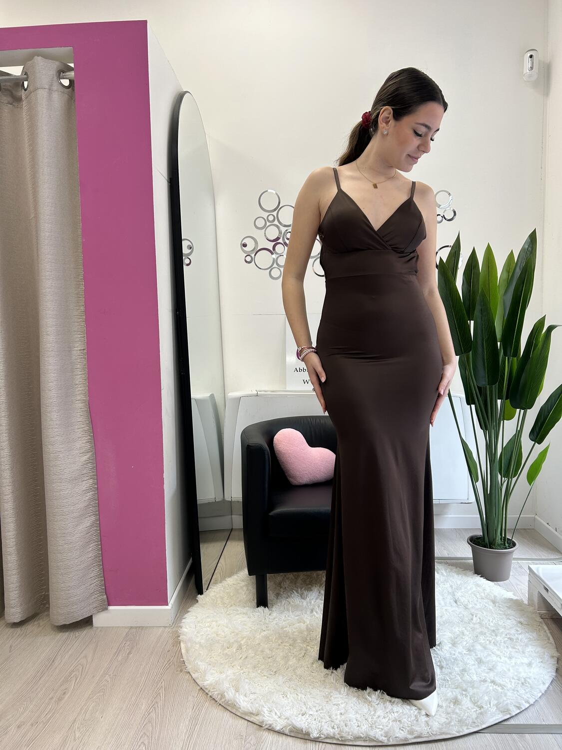 NOVITÀ Abito lungo a sirena schiena nuda