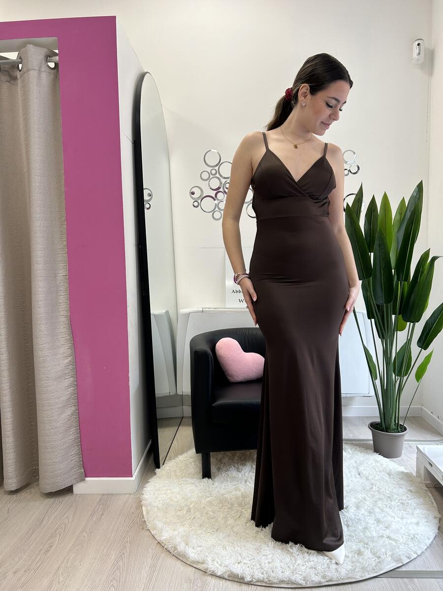 NOVITÀ Abito lungo a sirena schiena nuda