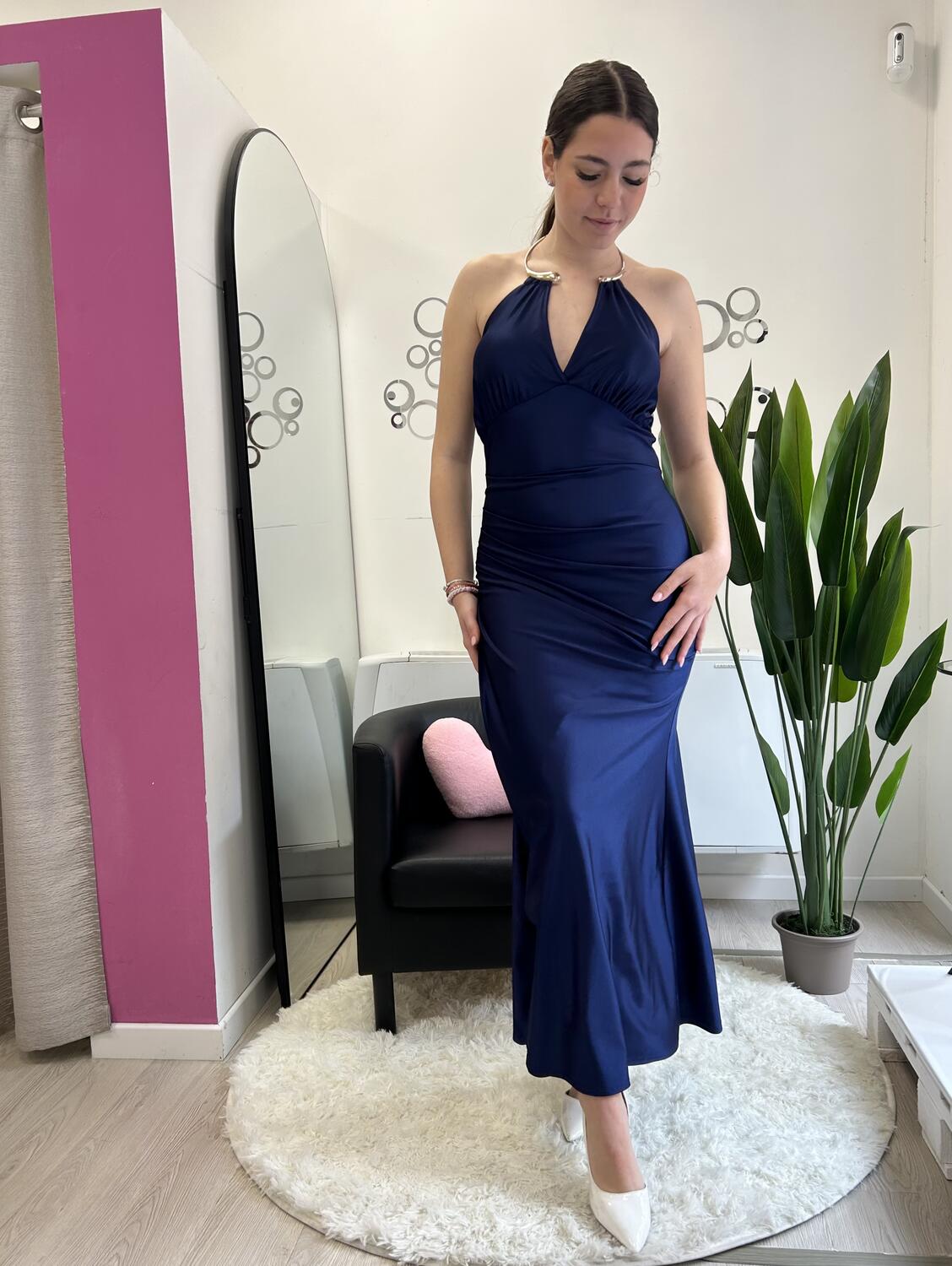 NOVITÀ Abito lungo con collana