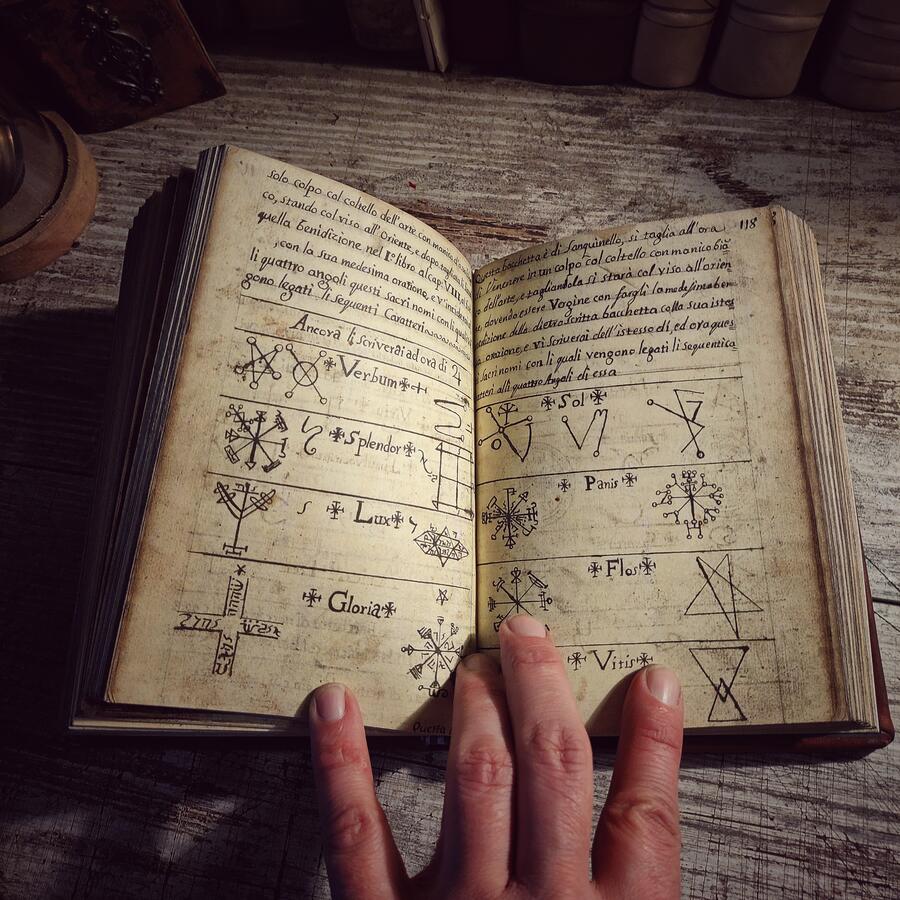 CLAVICULA SALOMONIS - Manoscritto in 3 Libri Clavicula Solomonis and Heptameron