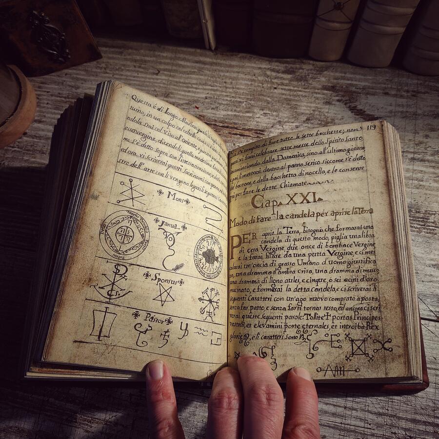 CLAVICULA SALOMONIS - Manoscritto in 3 Libri Clavicula Solomonis and Heptameron