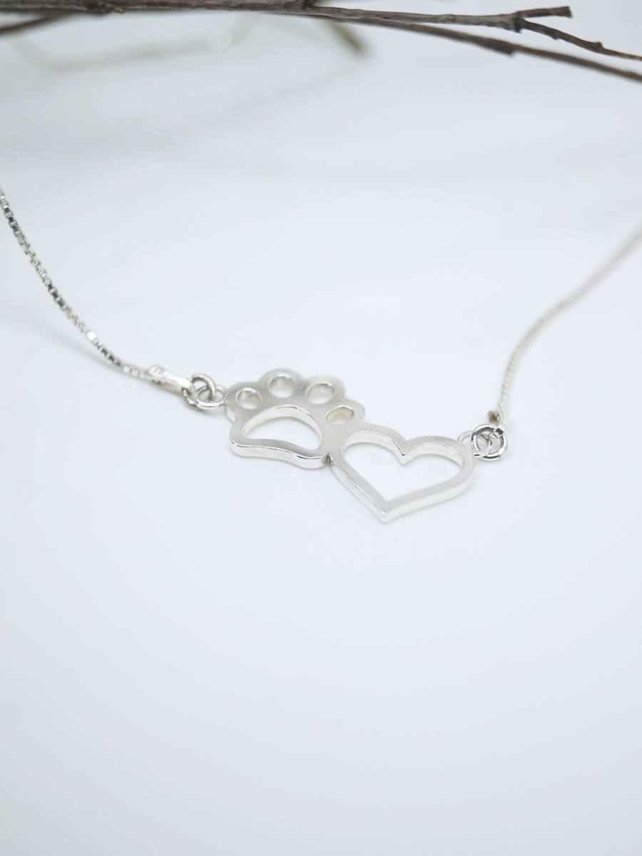 Zampa & Cuore, Collana